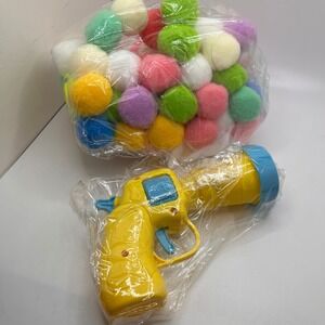 ZUOLUN Cat Toy Launcher with 80 Colorful Pom Poms‎ – Interactive Pet Play New